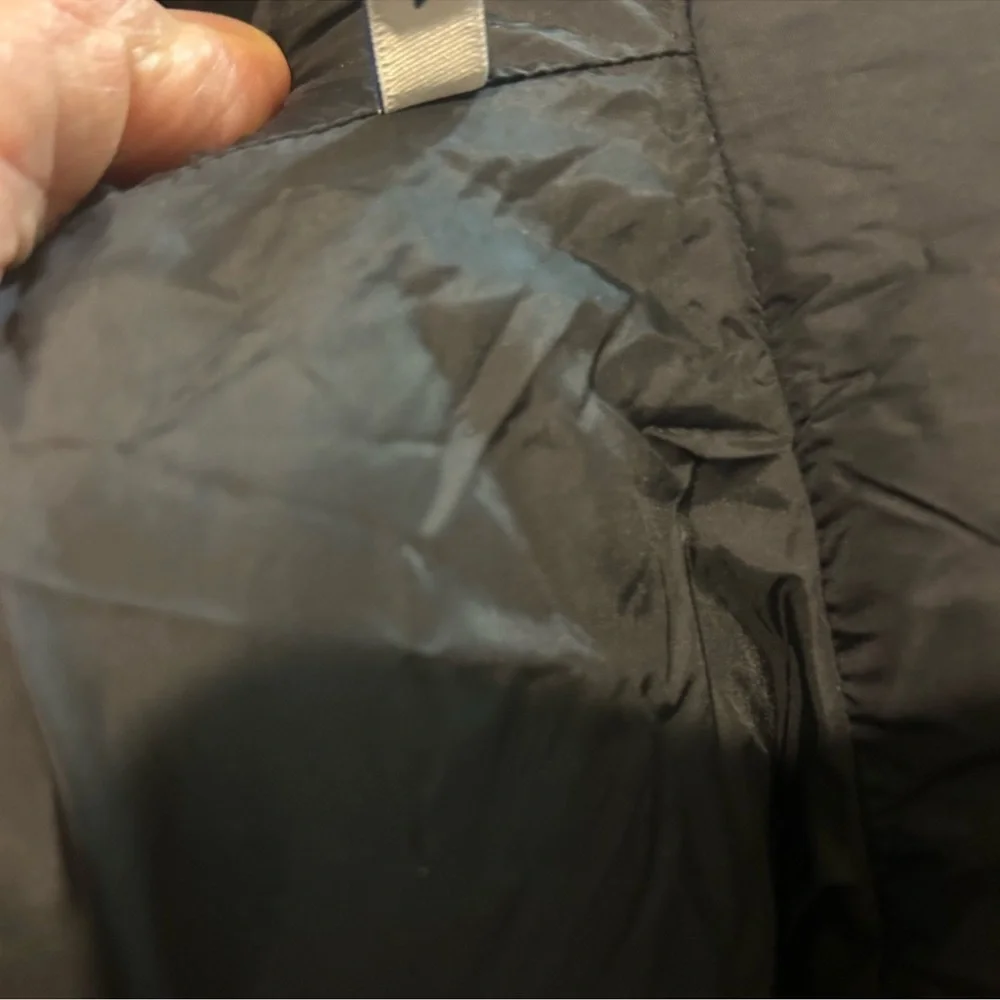 Men’s MONCLER maya GIUBBOTTO faux trimmed quilted jacket size 4/large US - Picture 7 of 13